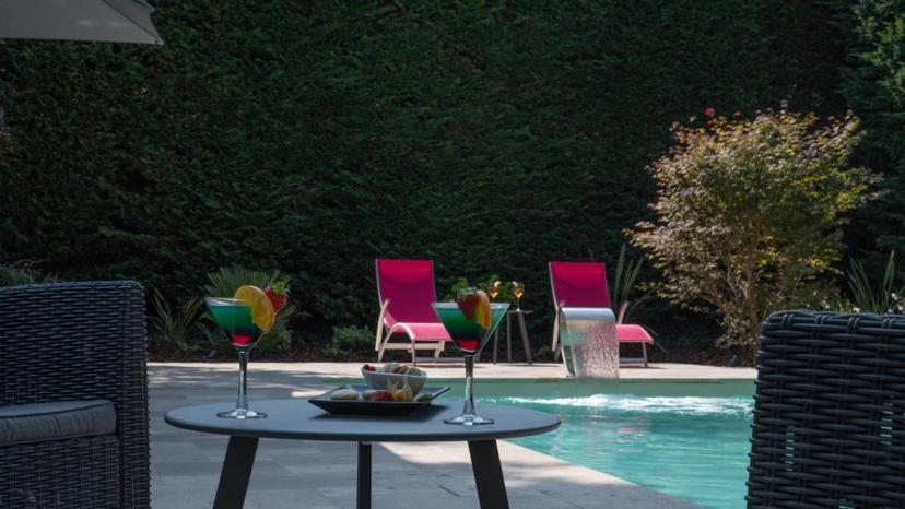 Hotel La Croix Blanche image 2