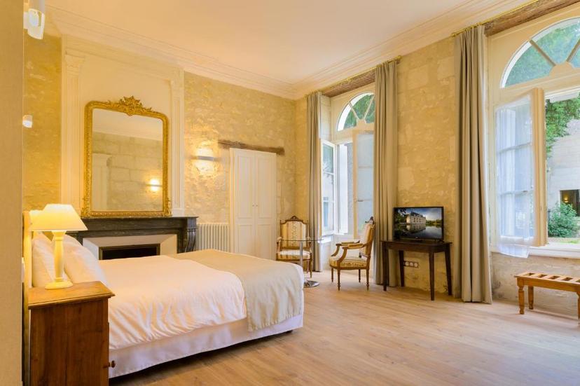 Hotel le Grand Monarque, Azay-le-Rideau image 2